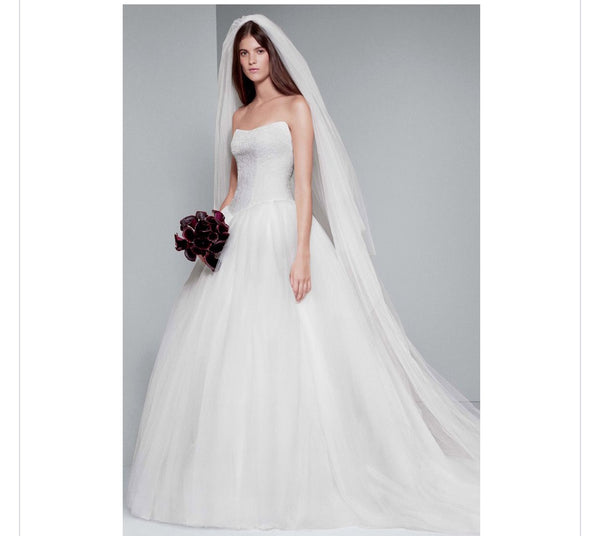 Vera Wang White VW351135 – Nearly Newlywed