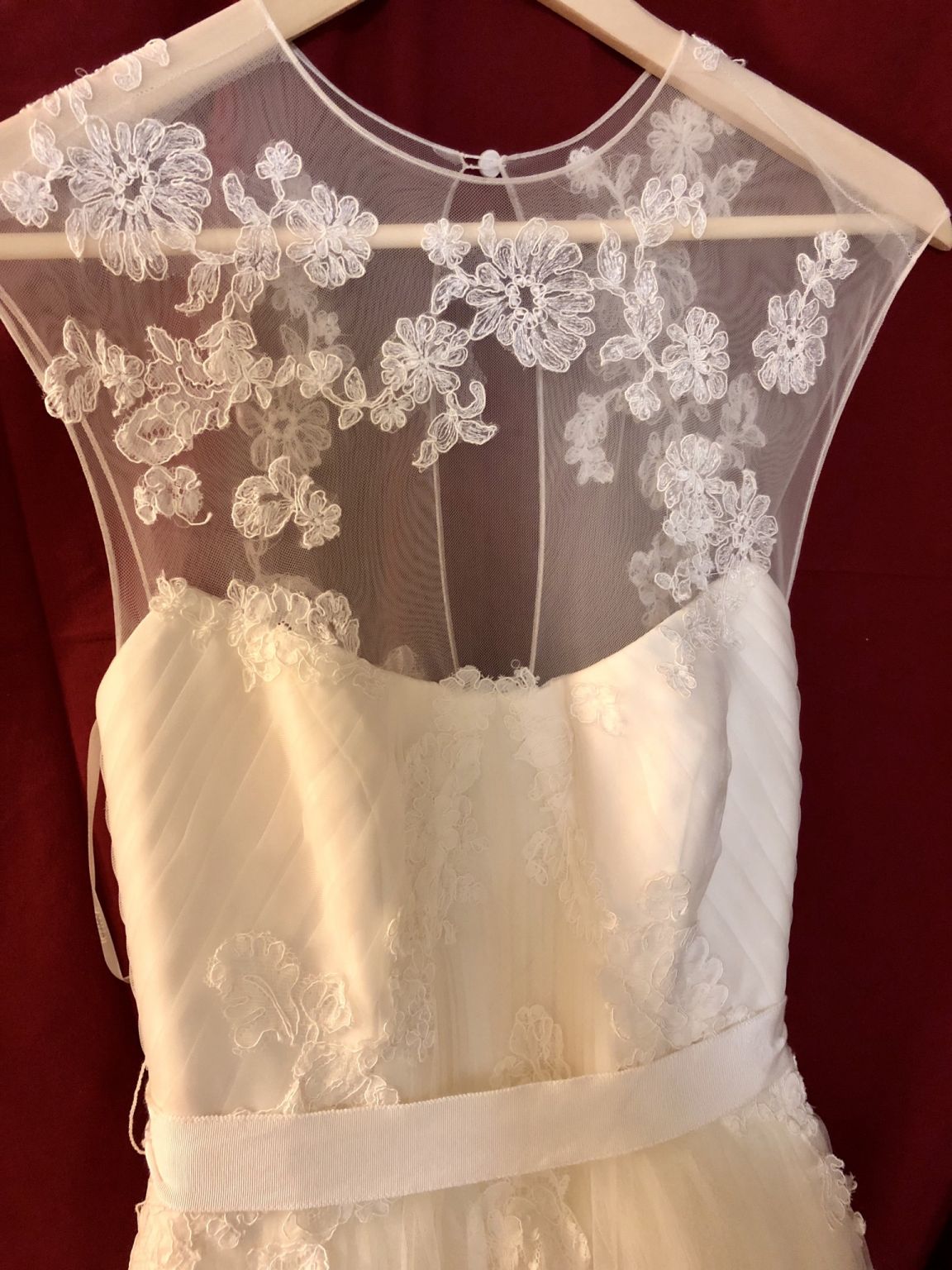 Vera Wang White VW351242 – Nearly Newlywed Vera Wang White VW351242 – Nearly Newlywed