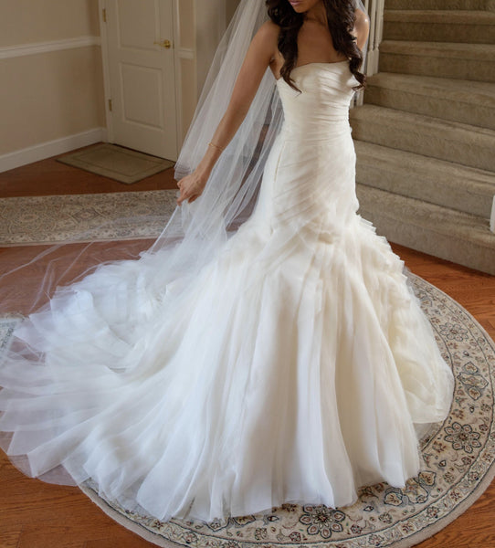 Vera Wang White VW351395 – PreOwnedWeddingDresses