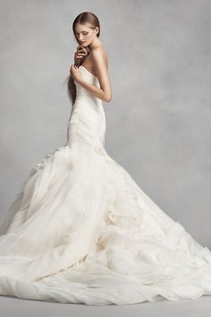 Vera Wang White VW351395