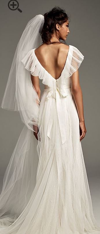 Vera Wang White Pleated Tulle Flutter-Back Sheath Wedding Dress