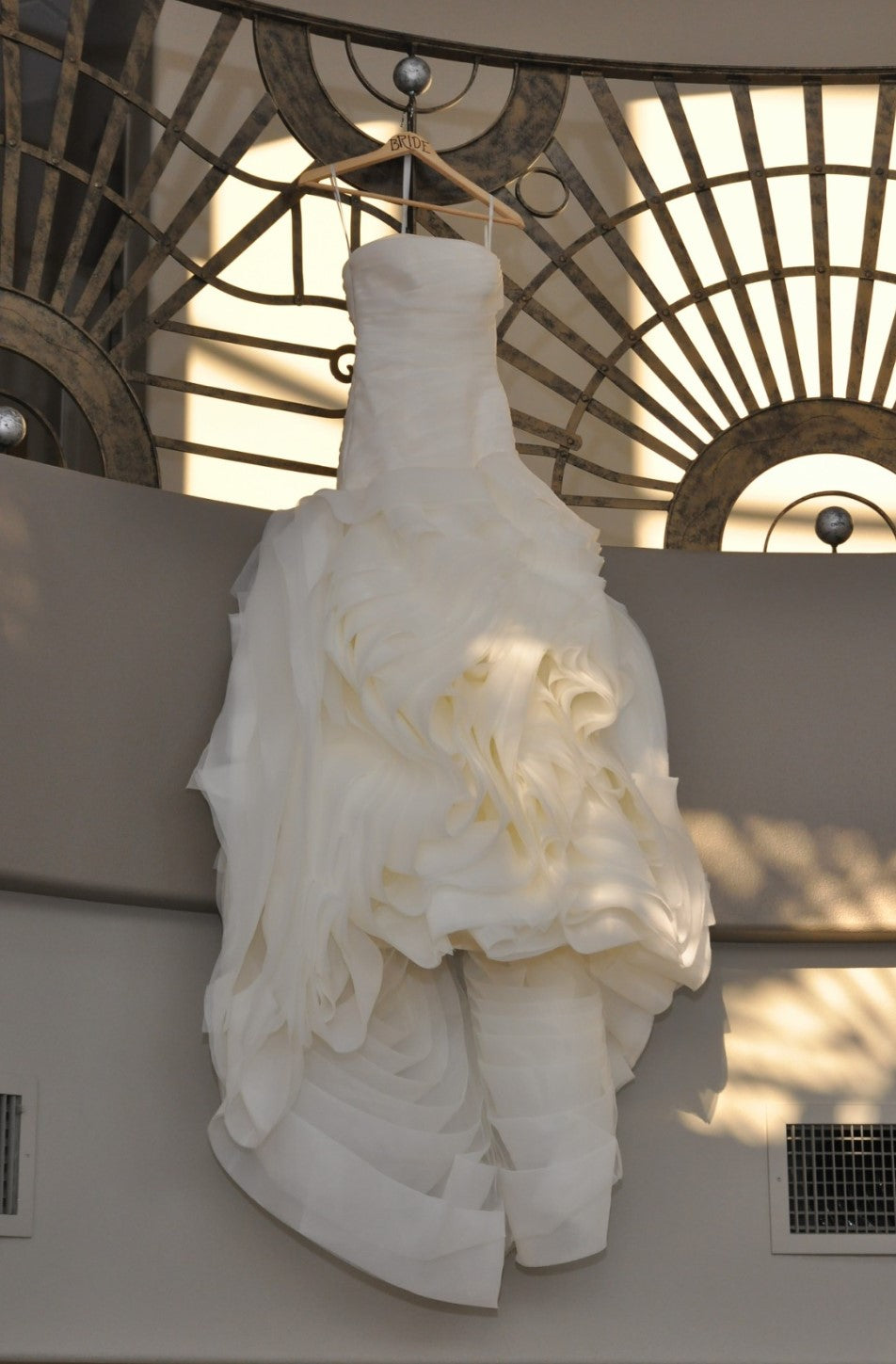 Vera Wang White VW351011 – Nearly Newlywed