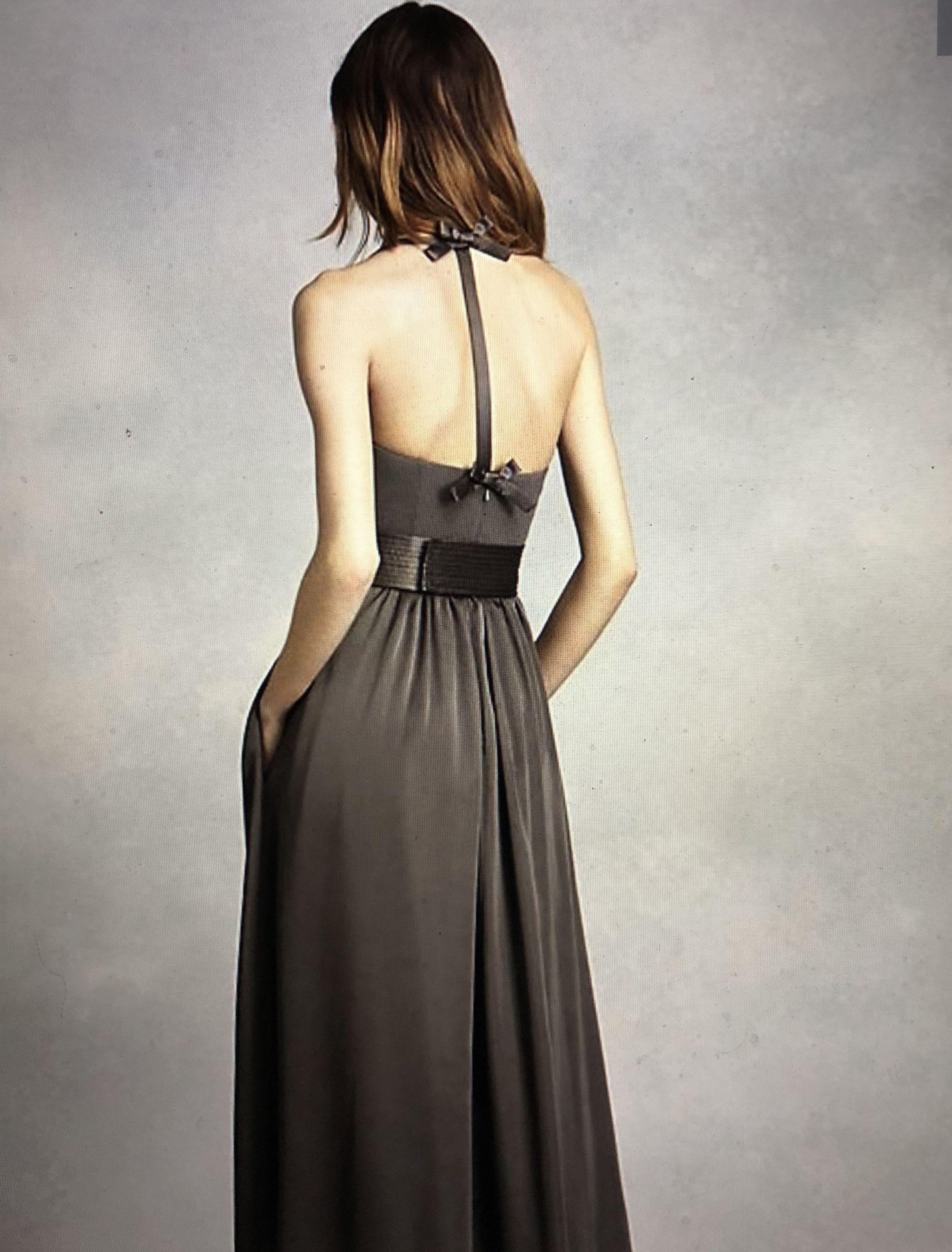 Vera Wang White V Neck Halter Gown with Sash – Nearly Newlywed